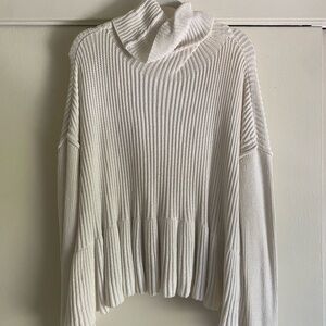 Free People White Sweater Small